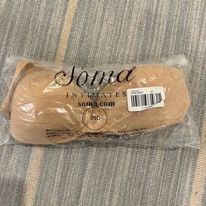 Soma- embraceable wireless bra in warm amber- size 36d